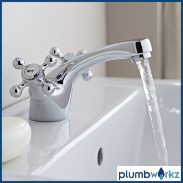 Viktory Chrome Traditional Mono Basin Mixer With Click Waste