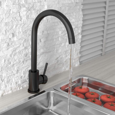 Scudo Manhattan Matt Black Single Lever Kitchen Mixer Tap with Swivel Spout