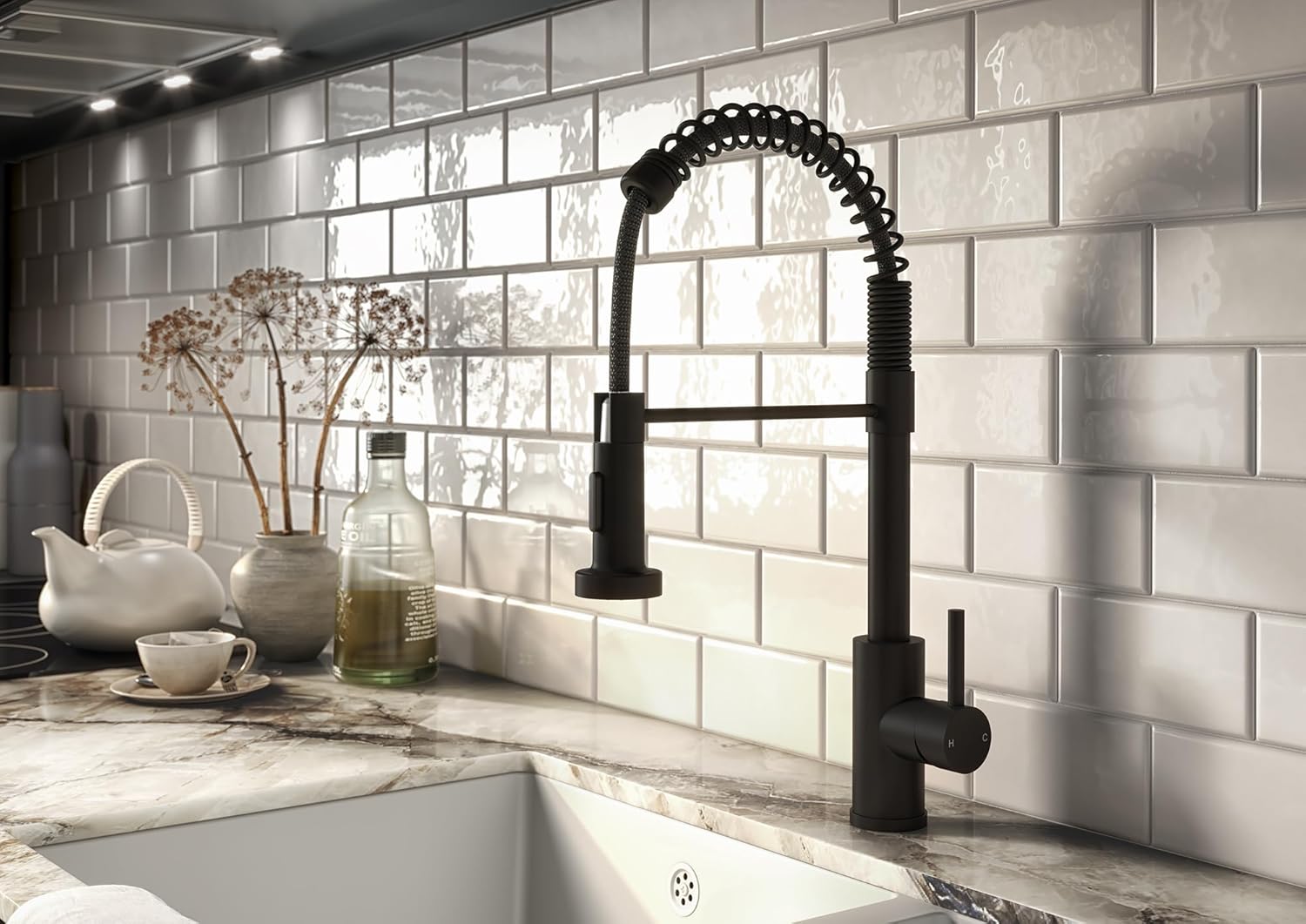 Tempo Contra Matt Black Kitchen Mixer Tap – Single Lever with Spring Pull-Out Hose Spray Head