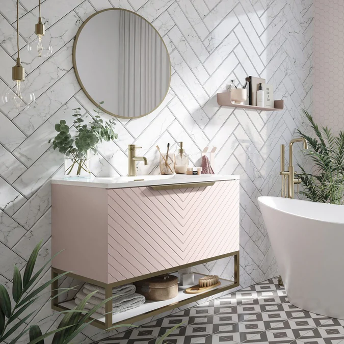 Scudo Macie 600mm Round Brushed Brass LED Bathroom Mirror with Demister & Touch Sensor - Image 3